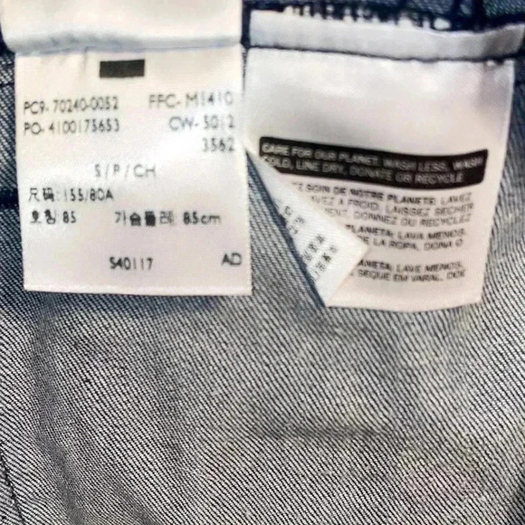 Levi’s Straus 4 pocket medium wash long sleeve slim fit denim trucker jacket S - Picture 8 of 8